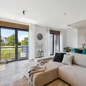Ferienhaus-Terrassen-Parkplatz Apartment